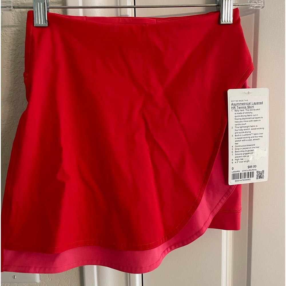Lululemon athletic Skirt sz 0, new with tags